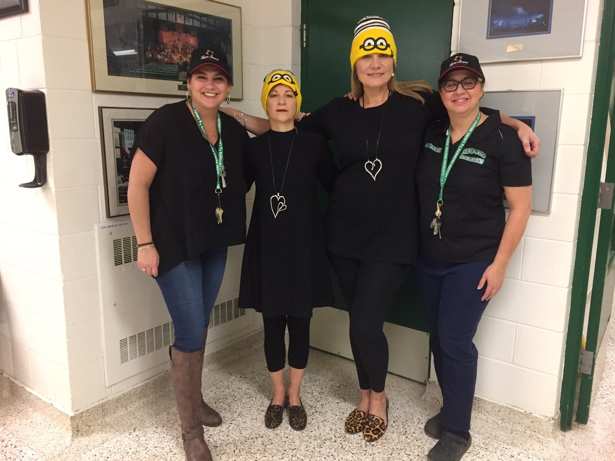 balsommike's tweet photo. It’s #TwinDay @SecordPatriots #GradeWars in full swing too https://t.co/QmnTaTZry7