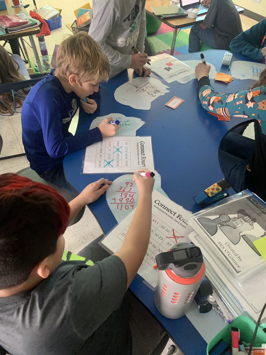UnlockingEdu's tweet photo. Math Rotations for reviewing decimal operations #101alag https://t.co/DTukAx6rH5