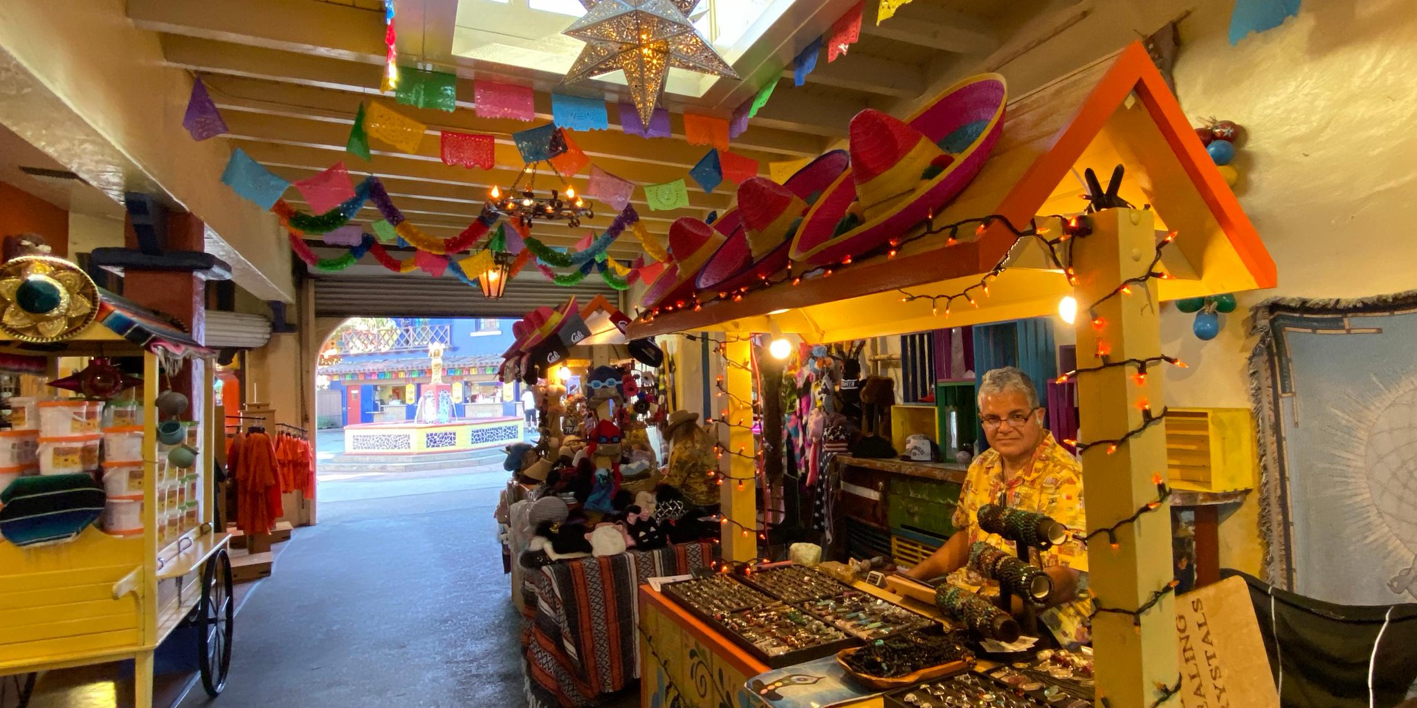 Knott's Berry Farm on Twitter "Casa California in Fiesta Village offers limitedtime vendors