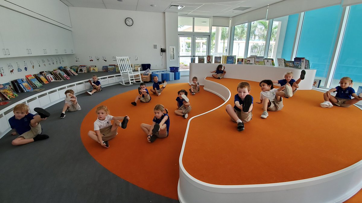 fernandarocco3's tweet photo. Pre-k 4 kids had loads of fun today.  They listened to a Halloween story while doing yoga.  Happy Halloween!  🧙‍♂️🧚‍♀️🦸‍♀️🧟‍♂️ #CISinspires https://t.co/xqa25t5EkF