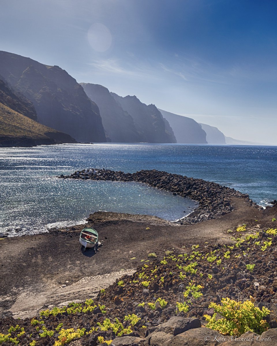 "You can either see yourself as a wave in the ocean or you can see yourself as the ocean." ❤🌊

#theitalianchica #tenerife #canaryislands #canarias #Spain @visit_tenerife @CanaryIslandsEN @canarias_es <a href="/spain/">Spain</a> <a href="/CanonEspana/">Canon España</a>