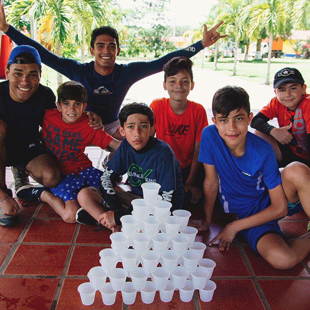 camp_mirefugio's tweet photo. Best friends for life ✔️

En Campamento Mi Refugio 🌳 tus hij@os tendrán la oportunidad de hacer los mejores amigos mientras aprenden y desarrollan herramientas que les servirán para toda la vida.

Regálales la oportunidad de ser parte de esta familia 💙💚
#CampamentoMiRefugio https://t.co/PVNAOPv8Hm