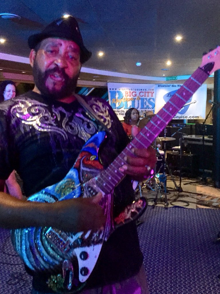 bigcitybluesmag's tweet photo. #33 @bluescruise #SuperChikan & his #FightinCocks in the #CrowsNest #Eurodam @HALcruises #BluesCruise https://t.co/0lNVCaC4C6