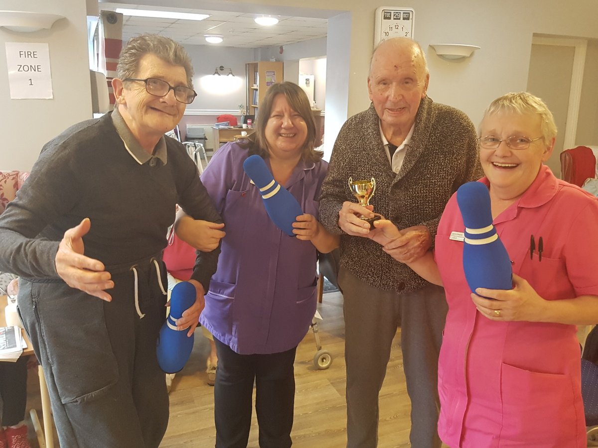 Carehomesuk's tweet photo. This months inter-house game tournament was skittles played at Haversham House ๐ณ
The Placemates from The Place Up Hanley regained the elusive trophy ๐ Commiserations to Haversham Heroes!
#InterHouseGames #Bowling #Skittles #MeaningfulActivities https://t.co/oEV24esQ4W