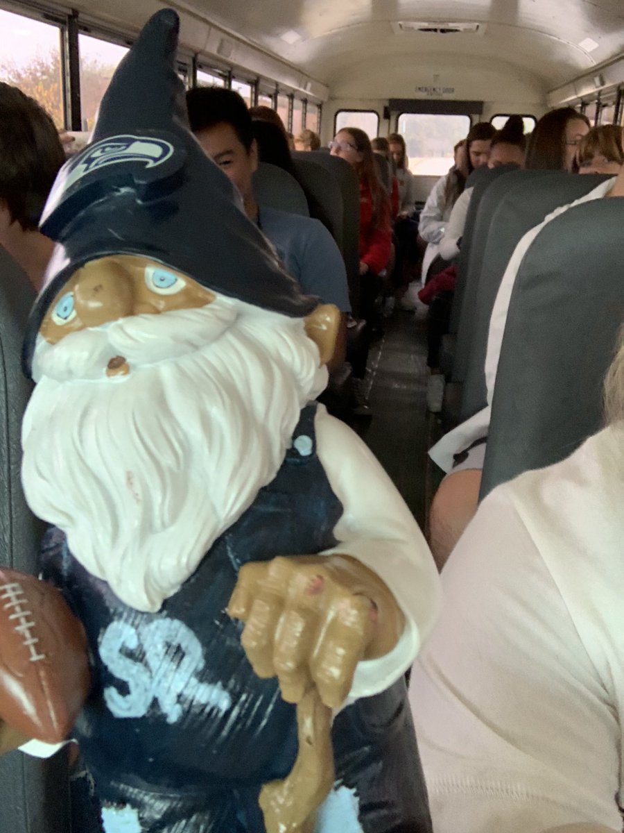 OnSrhs's tweet photo. Riding the bus with @AVID_SouthRiver on our way to #tour @umterps @AACountySchools @AVID4College @CRTNation #collegebound https://t.co/GhZigU4vbr