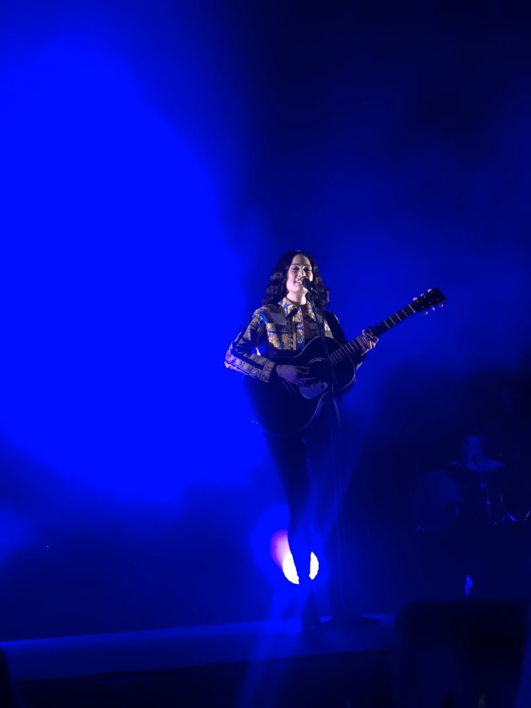 otramtv's tweet photo. Here are pics from my kacey concert like a month ago. Much to think about . https://t.co/bgaq1Fq3Z5