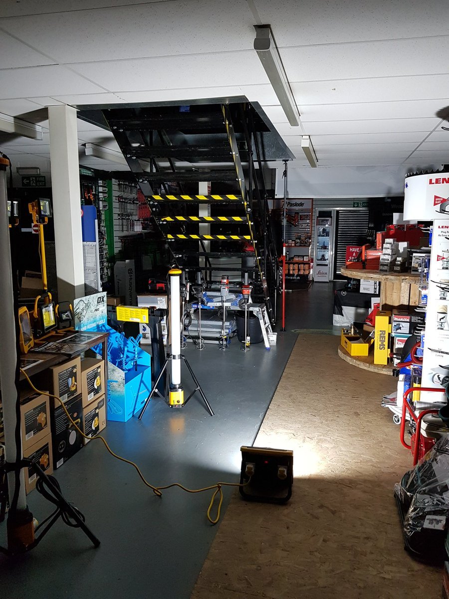 protradeuk's tweet photo. Check out these images of the #Maxitek 80w #LED task light...
✅ 6800 Lumens
✅ 2 x 16A power take off sockets
✅ IP54 Rated for site environment
Available in depots or online:
👉🏽 https://t.co/jpjAdVlJT9 https://t.co/FTzl4JJd8R