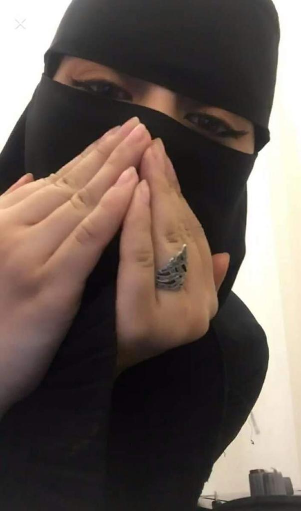 بوسه لكم من القلب تنبض بالحب