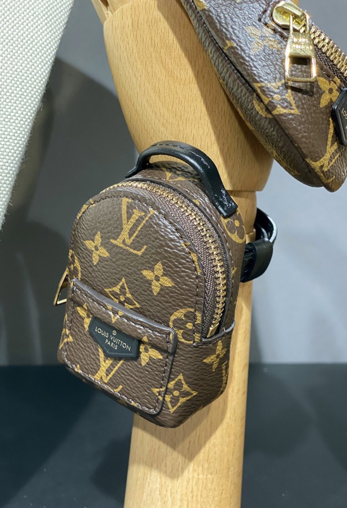 𝓜. on Twitter  Women leather backpack, Vuitton, Louis vuitton