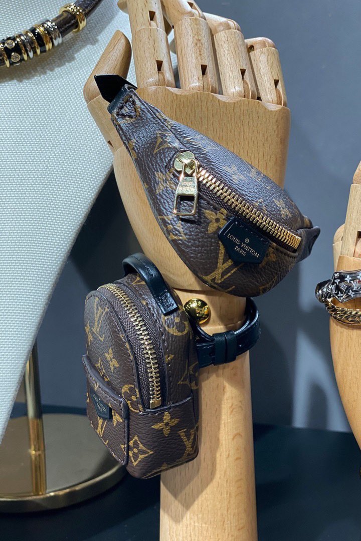 𝓜. on Twitter  Bags, Vuitton handbags, Louis vuitton handbags