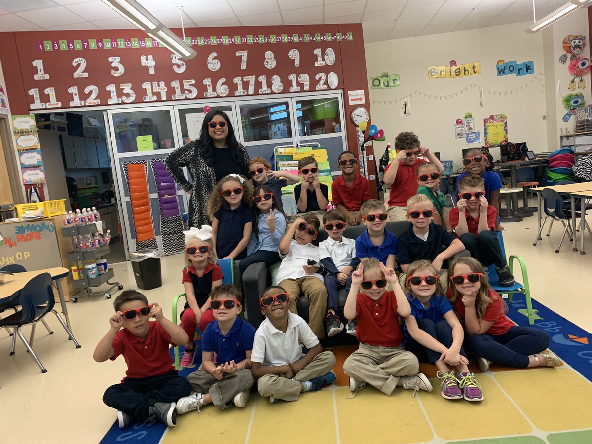 jostsboasts's tweet photo. Today &amp; everyday we are “TOO BRIGHT FOR DRUGS” @BrockTigers . https://t.co/W55sO2c4vE