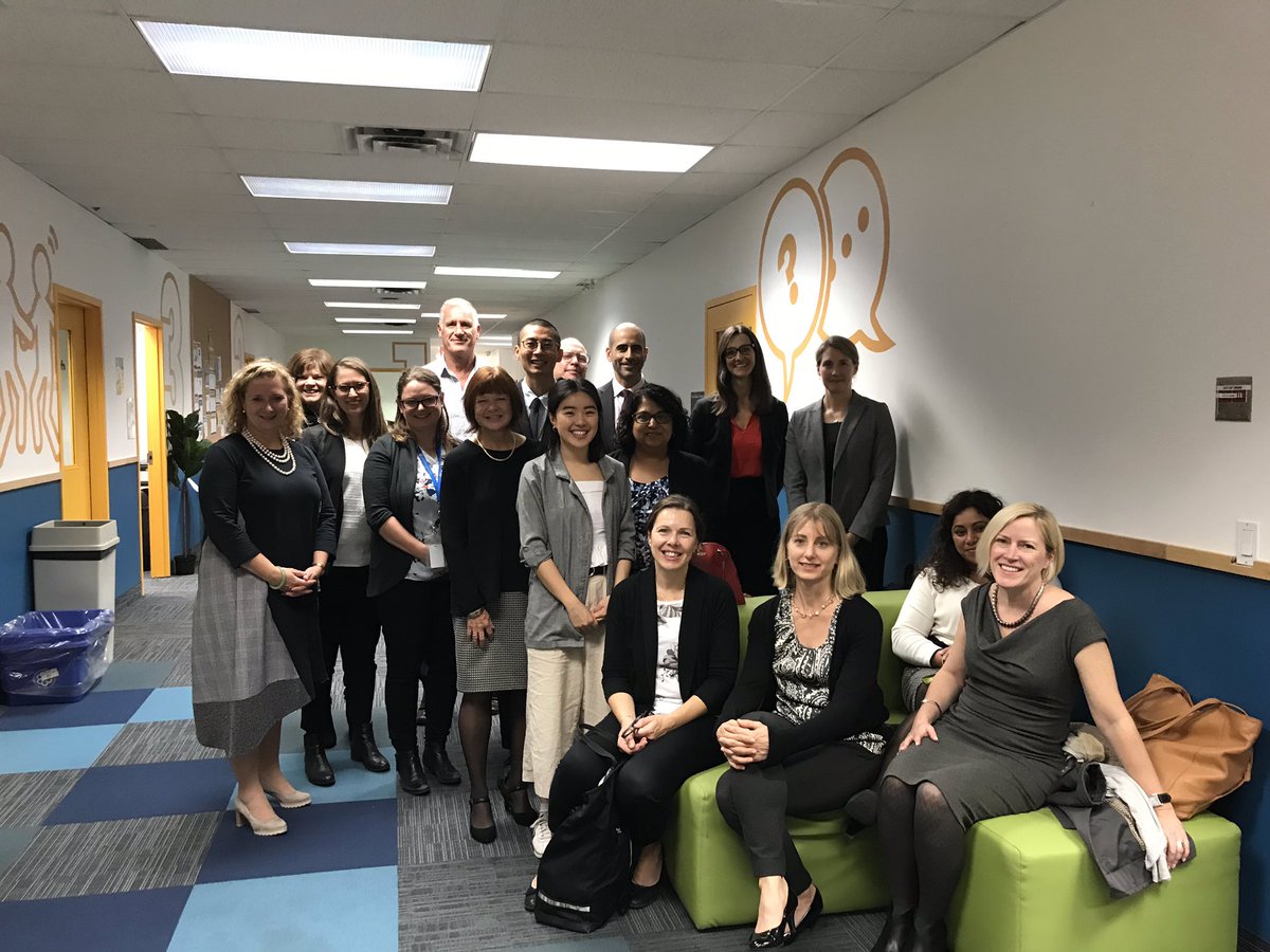 MGHToronto's tweet image. Thank you @ONThealth Community Outreach Team for visiting us at @WoodGreenDotOrg to learn more about our #EastTorontoHealthPartners vision to create a one-team approach to delivering integrated services to our community. Excellent discussion on how to advance care in #EastTO!