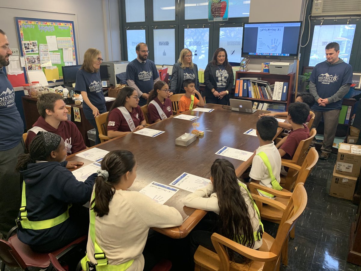 MS101_Bronx's tweet photo. MS 101, PS 304 and P10x Student Campus Stafety Meeting. @DOEChancellor @District8Supt @MeishaPorter @CWATSONHARRIS @BronxFSC #ms101 #PS304 #P10x #SafetyFirst https://t.co/hEVToDRjTx