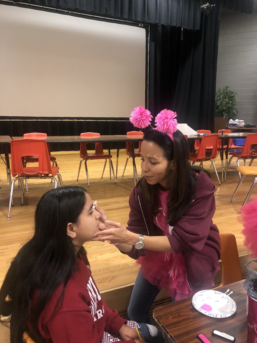 mrsguadagwright's tweet photo. What day is it? It’s PINK OUT day of course! Thank you to all of our Tigers for your support of our PINK OUT activities. All proceeds will be donated to the Mary Washington Cancer Center. #agwrocks @AG_Wright https://t.co/xeGzbW4Hp0