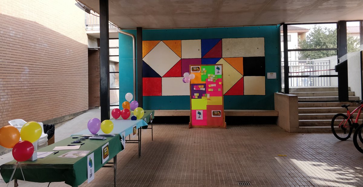 alesav81's tweet photo. Programació de l' @EdCampTEbre d'alumnat...
*Objectiu. Compartir experiències entre iguals. ☑️
*Continguts. Els seus gustos, interessos i preocupacions.☑️
*Recursos. Il•lusió i coordinació de l'alumnat de l' @IEDMangrane ☑️
*Criteris d'avaluació. Saber expresar-se lliurement. ☑️ https://t.co/54KN0jZzBn