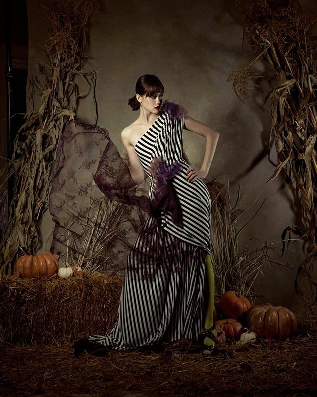 silversandbynes's tweet photo. @marebearry in our Halloween fairytale. 🎃 Hair and makeup by @alexandra_angelone_makeup / set and wardrobe styling by @kaytsilvers / dress by @woo_couture / backdrop available through @silversandbyneshouse https://t.co/cQVHrRnaki https://t.co/YzhEMVgjyT