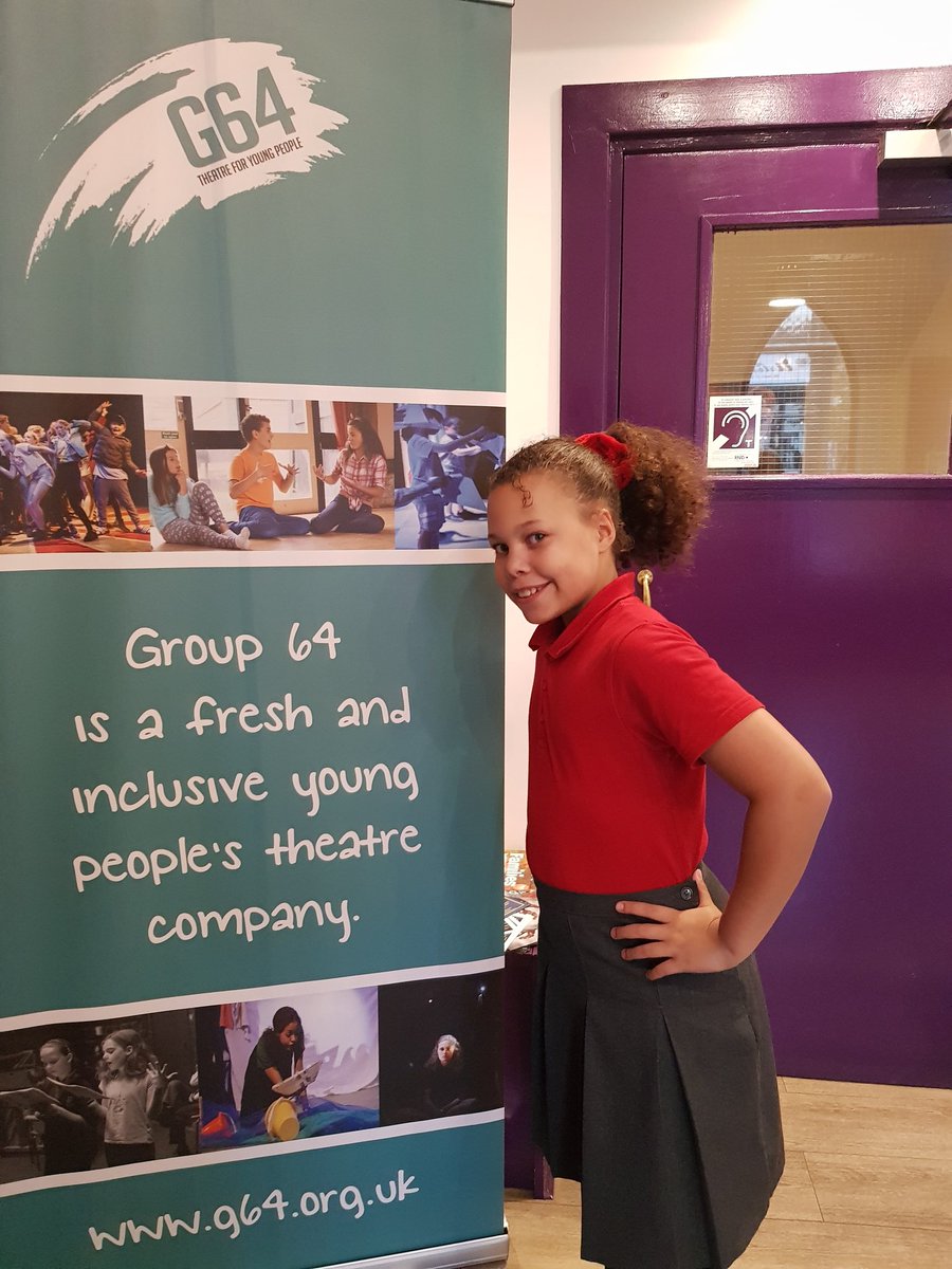 FatimaOjelad's tweet photo. Emz Back to class @Group64 @PutneyTheatre #readytolearn https://t.co/o7lmo0QkAt