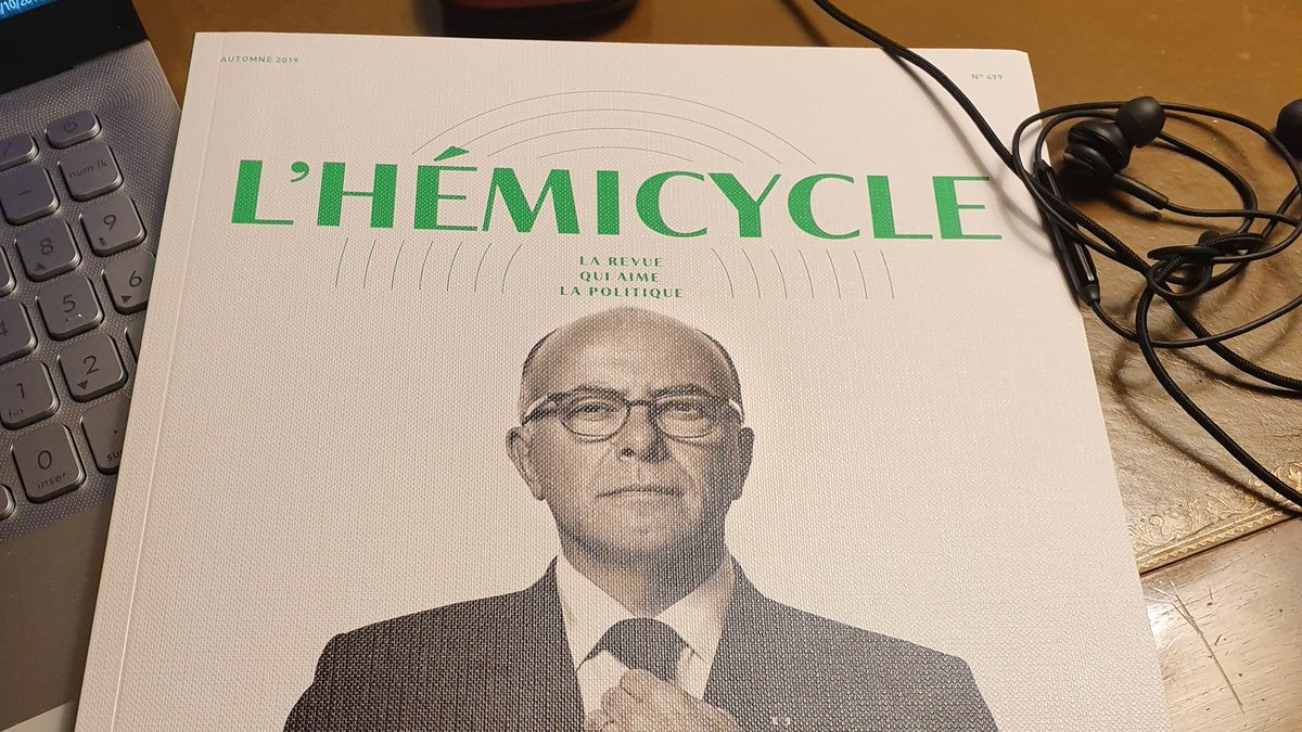 Laurie_Julie_T's tweet photo. 📰La revue @lhemicycle fait peau neuve et dévoile un 499ème numéro métamorphosé. 100 pages d'analyses, d'entretiens, d'histoire. Coup de cœur pour le dossier "Le blues des maires". @TomRenou 
Foncez consulter la revue en accès libre 👉 https://t.co/t4f6mqzfde https://t.co/6aouNBqKgU