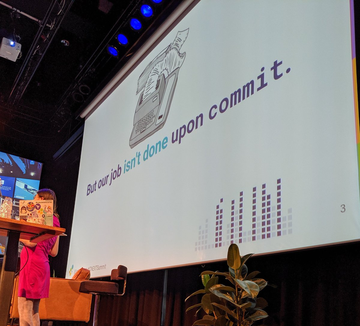 tara_ojo's tweet photo. @lizthegrey's keynote on cultivating production excellence was a great lesson on the importance of observability, and working together to improve system reliability ๐ช๐พ๐ช๐พ #ITNEXTSUMMIT https://t.co/mr7Tkjexnx