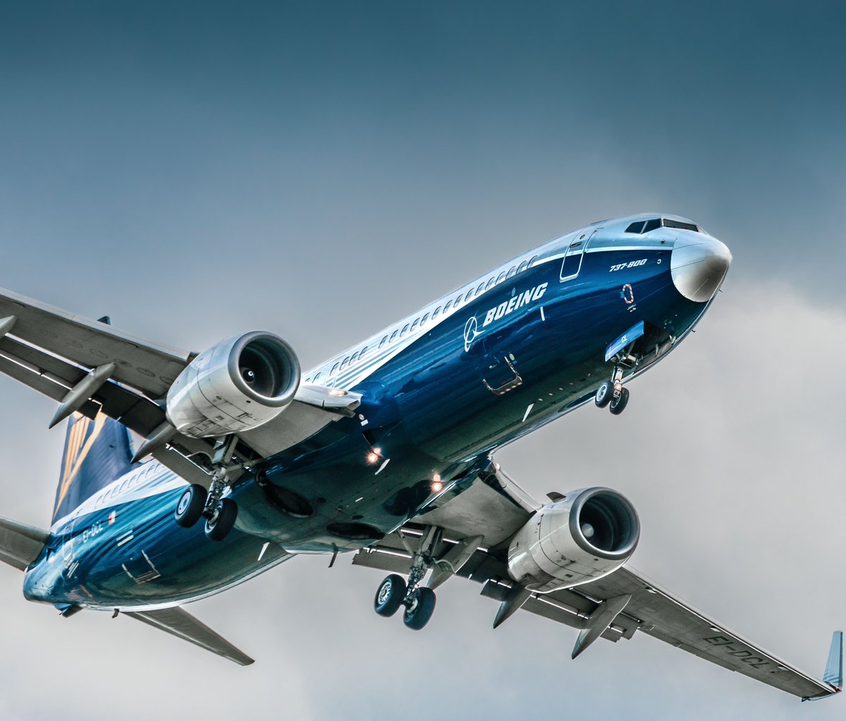 planespottingbe's tweet photo. When Ryanair becomes sexy! https://t.co/VsHpQye48H Credit: Taapspot #EIDCL #Ryanair #B738 #Boeing #Boeinglovers #megaplane #aviation #planespottingBE https://t.co/yXJcth1wR2