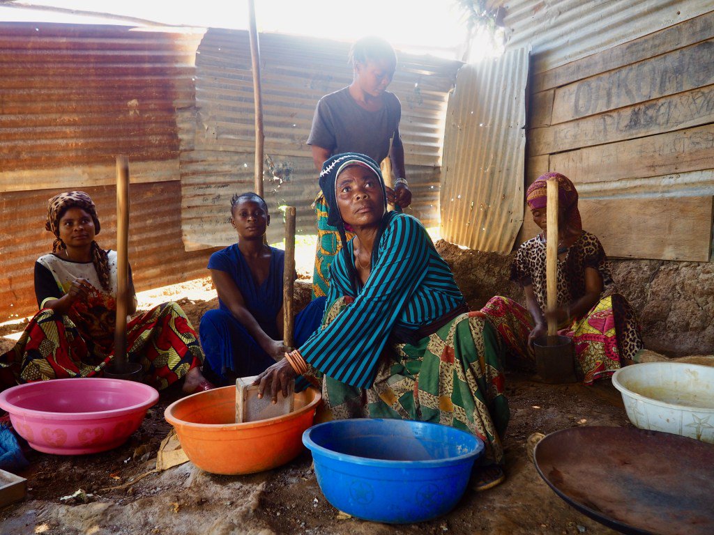 NawartPress's tweet photo. RDC: femmes mineurs, la voie de l’émancipation. Un film documentaire réalisé par Eleonora Vio et diffusé par ARTE Reportage. https://t.co/gaptVLYkUc https://t.co/KF8P0ffAGW