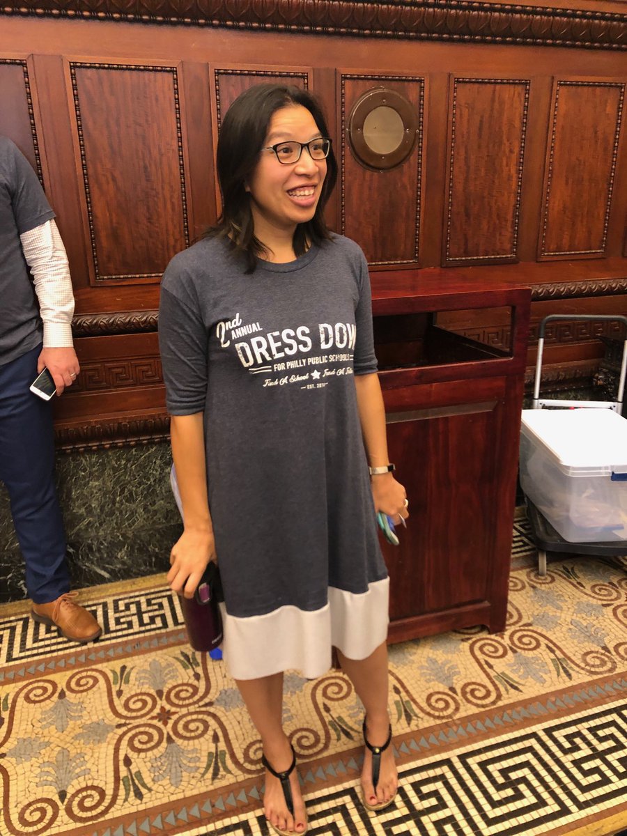 DressDownPhilly's tweet photo. We were doing some #Halloween costume research and happened across this gem again! Our Most Creative award has to go to @mnhorowitz, who turned her XL shirt into a dress when we ran out of smaller sizes. We're getting some dressed down Cinderella ideas from this! #DDP2019Bestof https://t.co/bOFskXhbjj