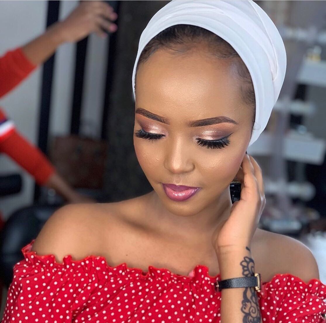 MakeupNahya's tweet photo. Birthday Facebeat form us. NahyaMakeupStudio 👌 kingsgate mall Kabalagala Shop F14-15 https://t.co/NrMhghVVvE