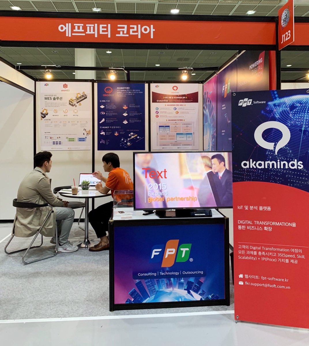 fpt_software's tweet photo. A great pleasure to join IoT Korea Exhibition 2019, one of the biggest technology events in Korea to display our #IoT services and digital solutions #akaminds, #akaBot.
To learn more about our digital solutions, visit: https://t.co/IexOjGASlG https://t.co/TjfV5TjE1a