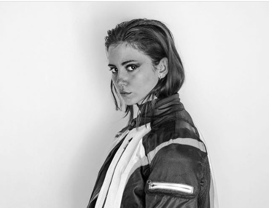 TEA_Arte's tweet photo. Loli Laboureau: una fotógrafa argentina en la cumbre de la moda. Nota de @jjjjjjjuliaa para @ElEspectac 

https://t.co/vA3a7WAyY4 https://t.co/s2mYVscb9w