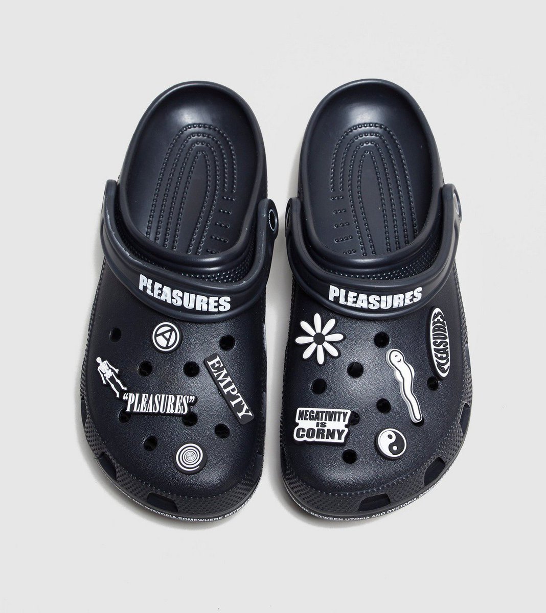 pleasures crocs utopia