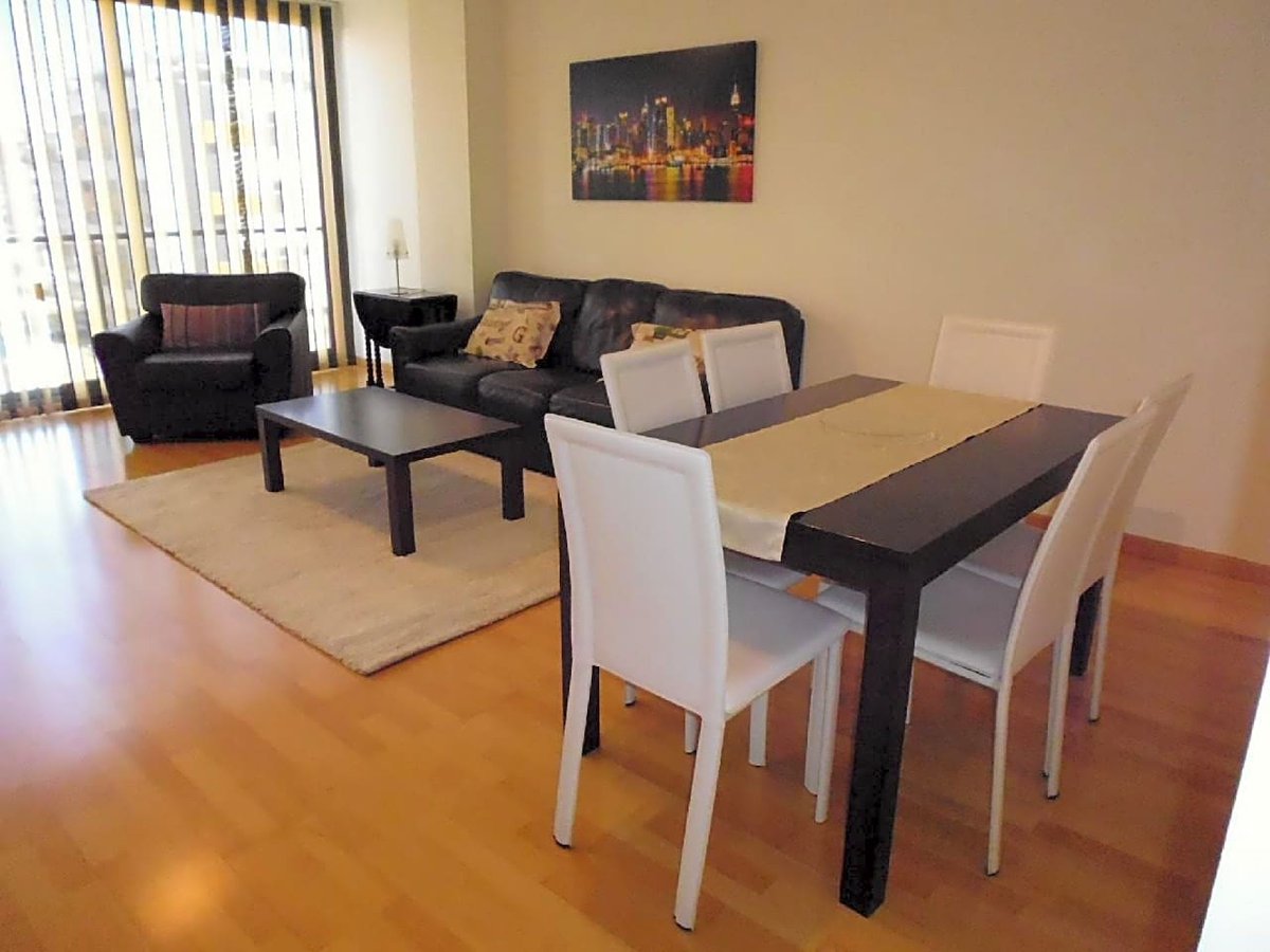 narsaninmob's tweet photo. 📢 ¡EN VENTA!
𝐕𝐢𝐯𝐢𝐞𝐧𝐝𝐚 𝐝𝐞 𝐚𝐥𝐭𝐨 𝐬𝐭𝐚𝐧𝐝𝐢𝐧𝐠 en #Castellón. Dispone de 89 m2 construidos con 1 habitación, 1 baño, electrodomésticos de alta gama, plaza de garaje y trastero 👌. 
ℹ️ Toda la info. de este inmueble aquí >> https://t.co/BFPngjPMRa 

#Buscocasa https://t.co/MY7dTEL8yt
