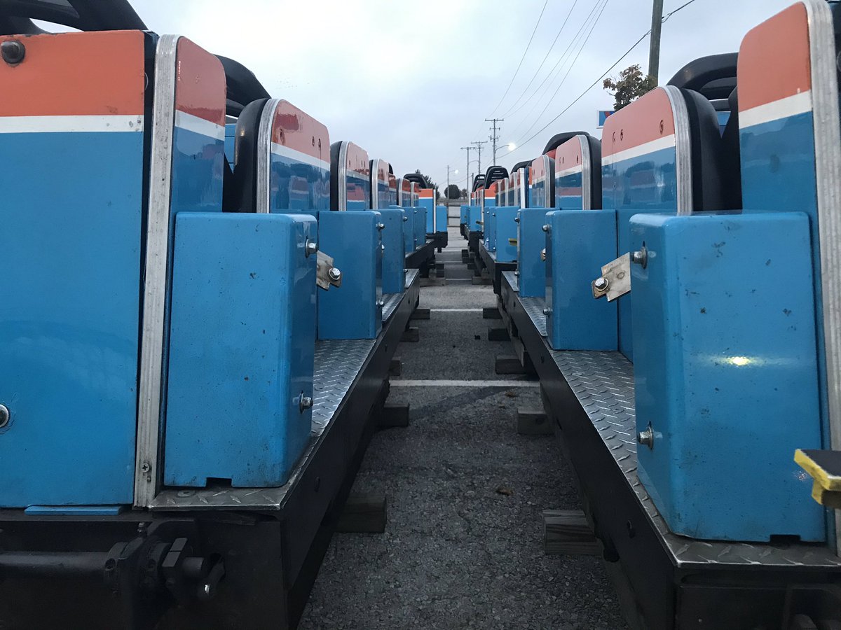 TonyClarkCP's tweet photo. Already lined up and ready for overhaul. (They get a 192-day spa break.) https://t.co/ydFyqPTLV2
