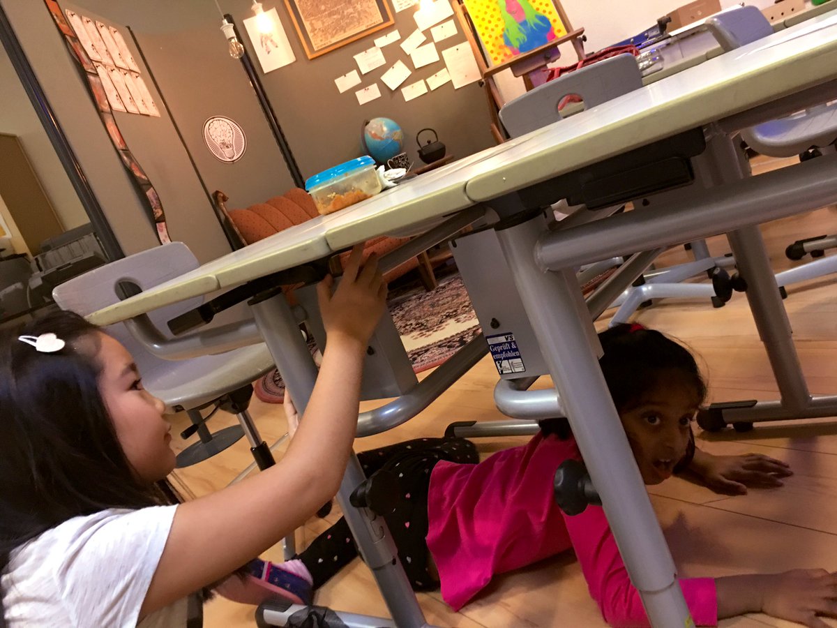 edu_GetCreative's tweet photo. Grade 2 stopped in #MakerSpace @ISZN_School to learn more about STRUCTURE.
The #DesignHunt was a great way to get us wondering about shapes and materials!
@AgencybyDesign #DesignThinking #engancedPYP #CognitaWay #IB #makered https://t.co/FraxzljMqY