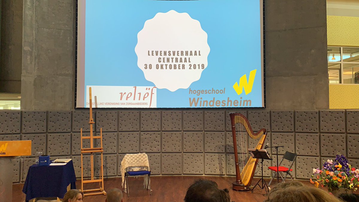 Present op Windesheim namens lectoraat <a href="/ZorgZingeving/">lectoraat Zorg en Zingeving - Hogeschool Viaa</a> om de opbrengsten van mooi project #levensverhaalcentraal (letterlijk) te horen #harp. Ben benieuwd!