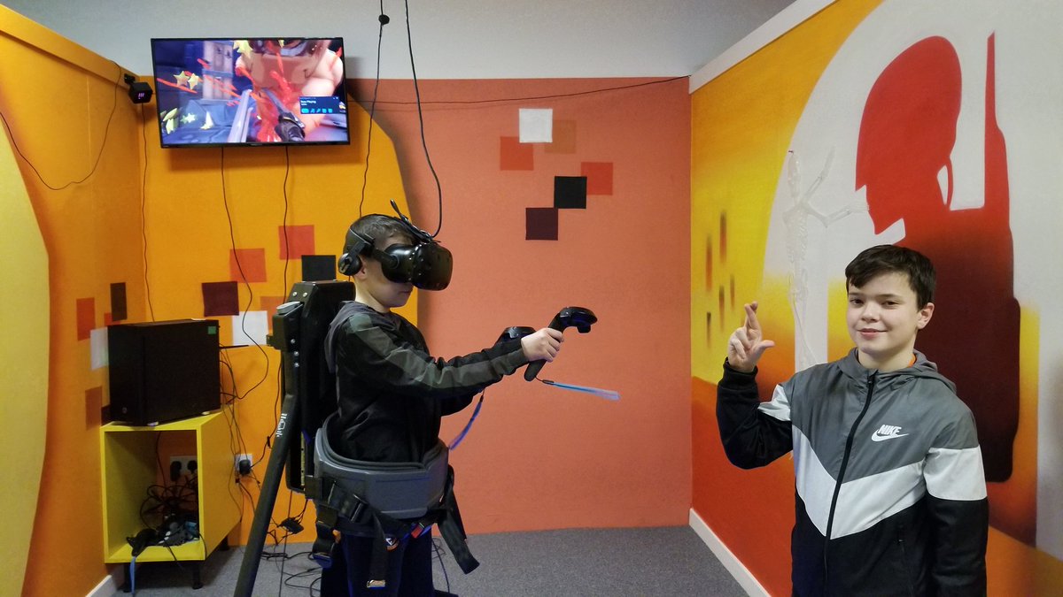 Showcase VR tweet media