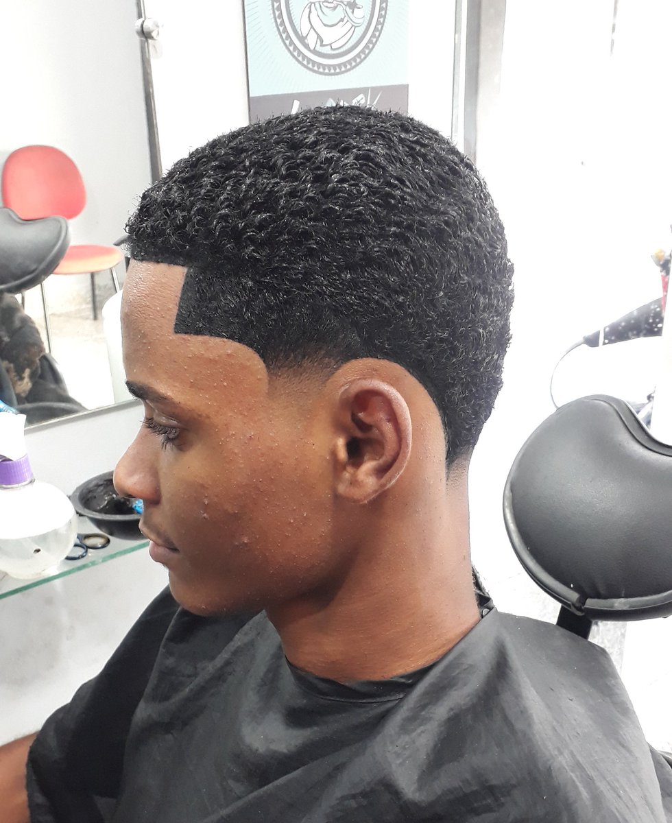 thiago_ducorte's tweet photo. ✂️📏💇🏻‍♂️💈💥 https://t.co/2jTFnX6HOJ