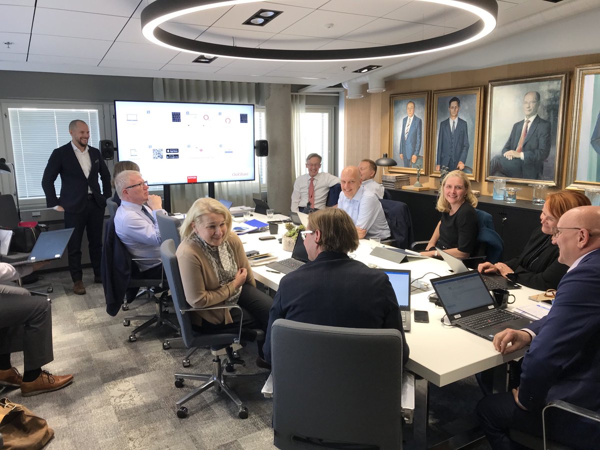 LähiTapiola Henkiyhtiön hallitus pitämässä kokousta ja vierailemassa Turussa ⁦<a href="/LahiTapiola_VS/">LähiTapiola Varsinais-Suomi</a>⁩ :n vieraana Elämänturvatalossa ja tutustumassa Börsin kiinteistöhankkeen etenemiseen - hieno siitä tulee👍 #turku #elämänturva