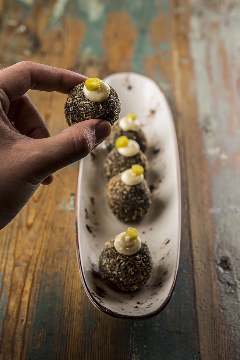 La cuenta atrás está aquí! 
Os quedan 5 días para poder disfrutar de nuestras suculentas croquetas de choco y todos nuestros platos 💥 os esperamos!!