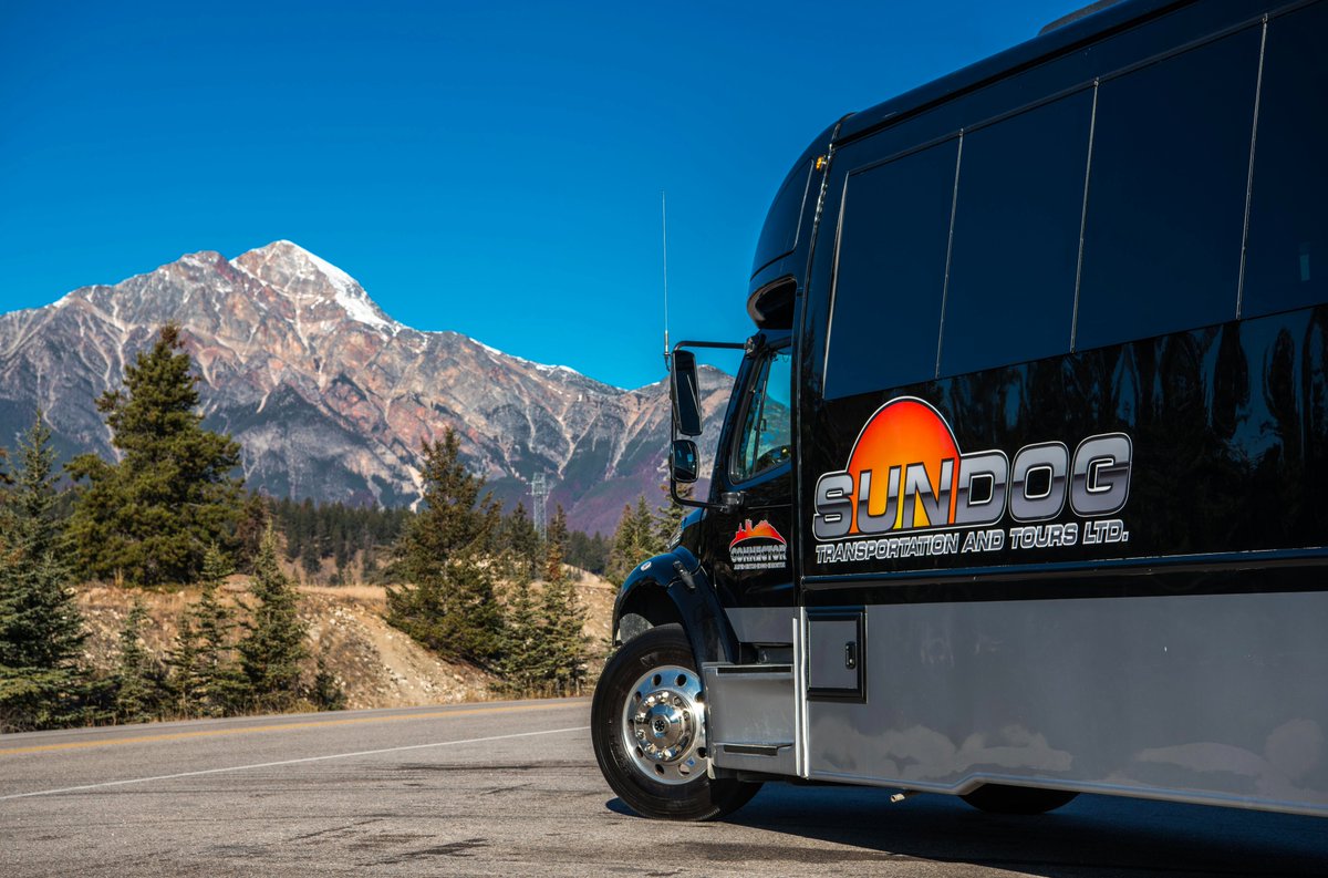 CONNECT WITH DOWNTOWN EDMONTON

Our #Edmonton drop-off points put you within feet of restaurants, hotels, shopping, your health or business appointments and everything #Edmonton has to offer.