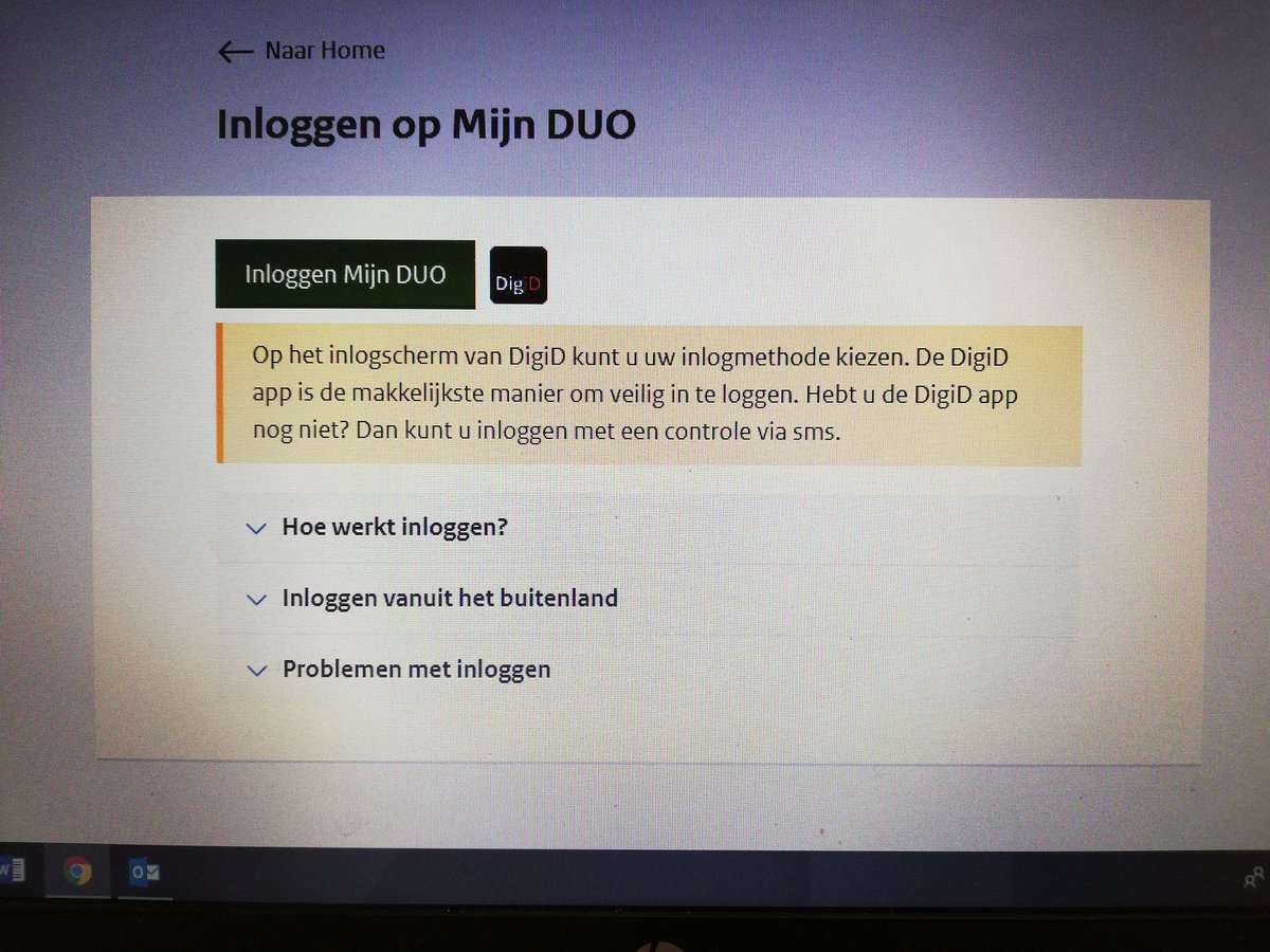 LColaris's tweet photo. Elke keer als #studenten inloggen op #MijnDUO staat het totaalbedrag van hun #schuld (bv. 43.290 euro) prominent vooraan in beeld. Confronterend, #pijnlijk, moeilijk, #drukverhogend! Kan dat 'n beetje minder, #DUO? Help es mee om de kalmte te bewaren.. Eens per jaar volstaat! https://t.co/SKrVvZyC7i