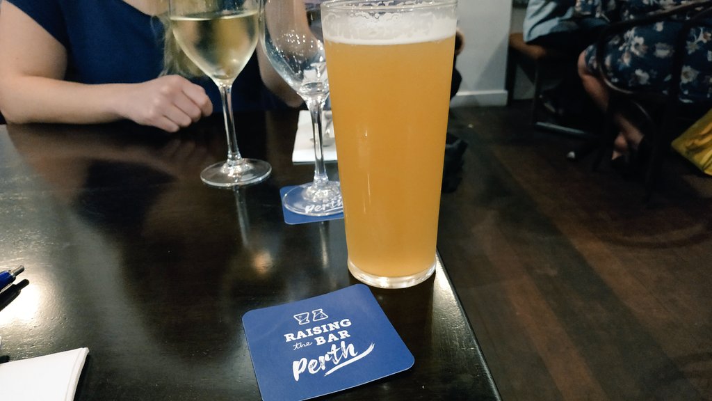 ricardoNOmesqui's tweet photo. Thank's @UWAresearch for organising another Raising the Bar event last night! Great talks about privacy 🤫🤯
@juliapowles #RTBPerth19 https://t.co/B4Df84cHTk