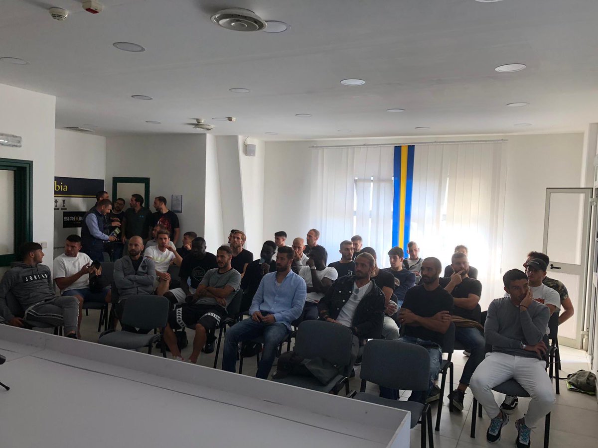 assocalciatori's tweet image. 📍#Integritytour con @Lega_B e @creditosportivo fa tappa a Castellammare dai calciatori della @ssjuvestabiaspa 🐝