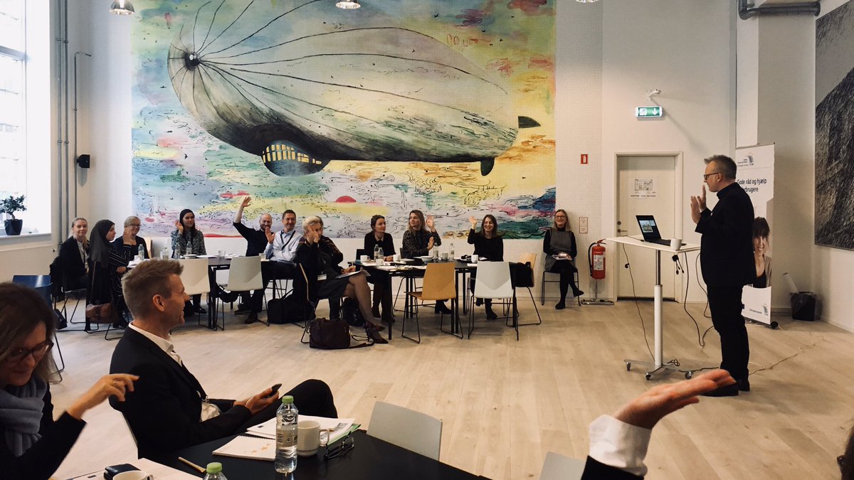 Hot sauce!  Gode spørgsmål fra salen i dag til #forbrugereuropa’s Klagenævnskonference, hvor temaet for de mange fremmødte klagenævn i 25 minutter var, hvad der aktuelt bobler i den forbrugerpolitiske gryde... #dkforbrug #kfst