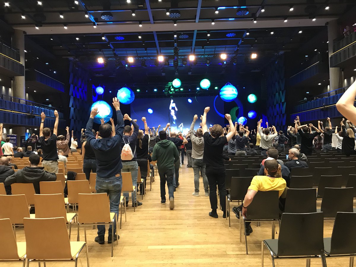 emplifi_io's tweet image. Getting our after-lunch stretch on like ... #GoReactive #ReactiveConf