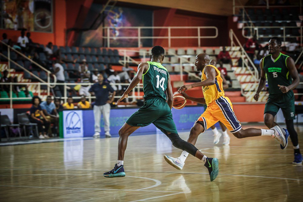 Lebesa_Selepe's tweet photo. Moments come &amp; go.
Memories are forever.
One week you're at war against the best teams in Southern Africa, next week you're back to your boring life, sitting behind a desk crunching numbers, reminiscing on an awesome past experience.
#BlueCollarGoldSwagger 🏆
#JoziNuggets 🇿🇦 https://t.co/ebgKEHR4ma
