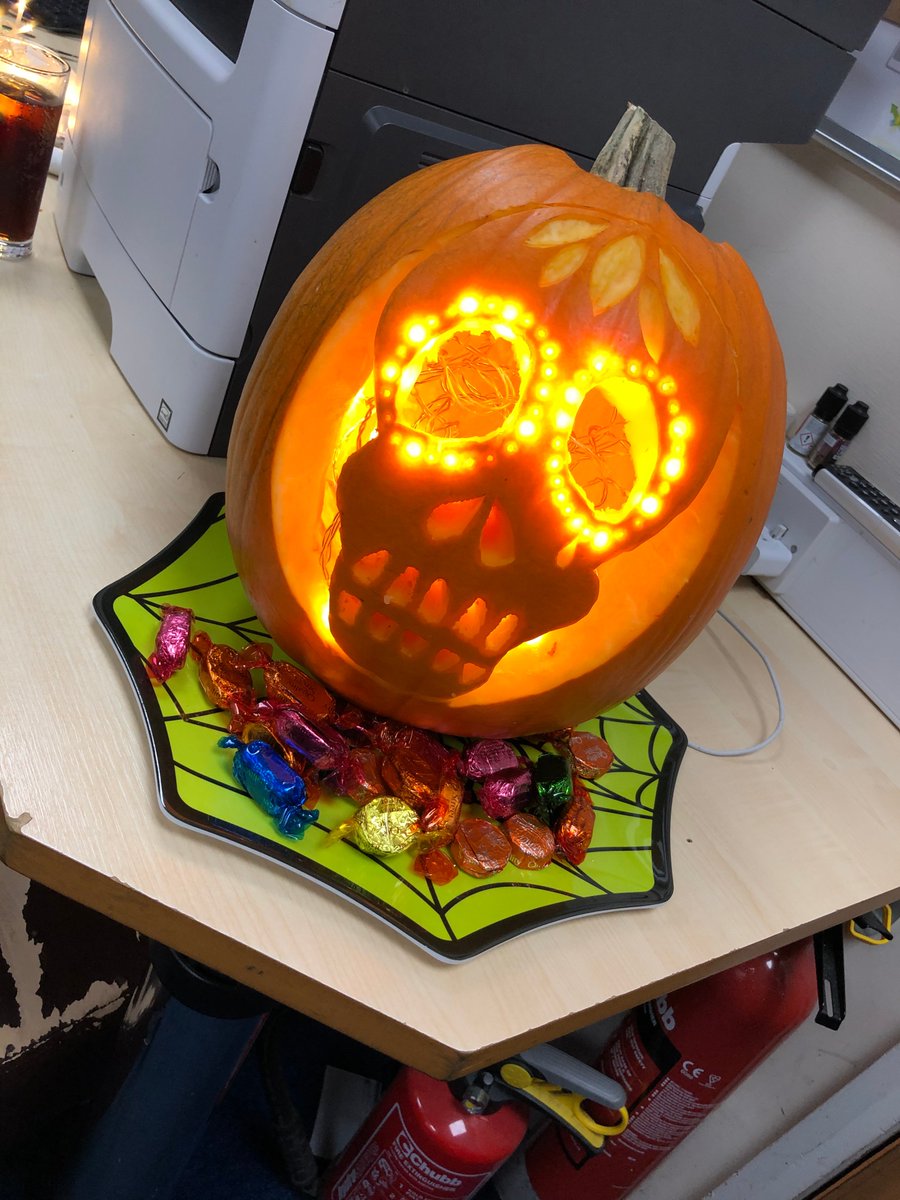 HIEXChester's tweet photo. Come and stay with us and see our beautiful pumpkin lovingly made by Emma Rose our Front of House Manager. @TheWhiteHorseCR @ChesterRaces https://t.co/mQpfaJIImD