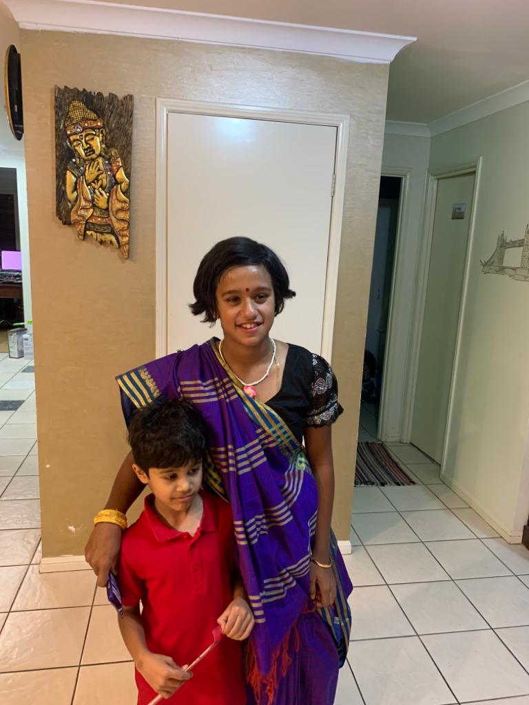 SarbaniTeam's tweet photo. #Diwali - Let nothing in the world dim the strength of hope of light that shines from within us. #HappyDiwali everyone. #Diwali2019 #HappyDeepavali2019 #AustralianSportsWomen #SquashAustralia #AustralianSports https://t.co/cuHURGcbHp