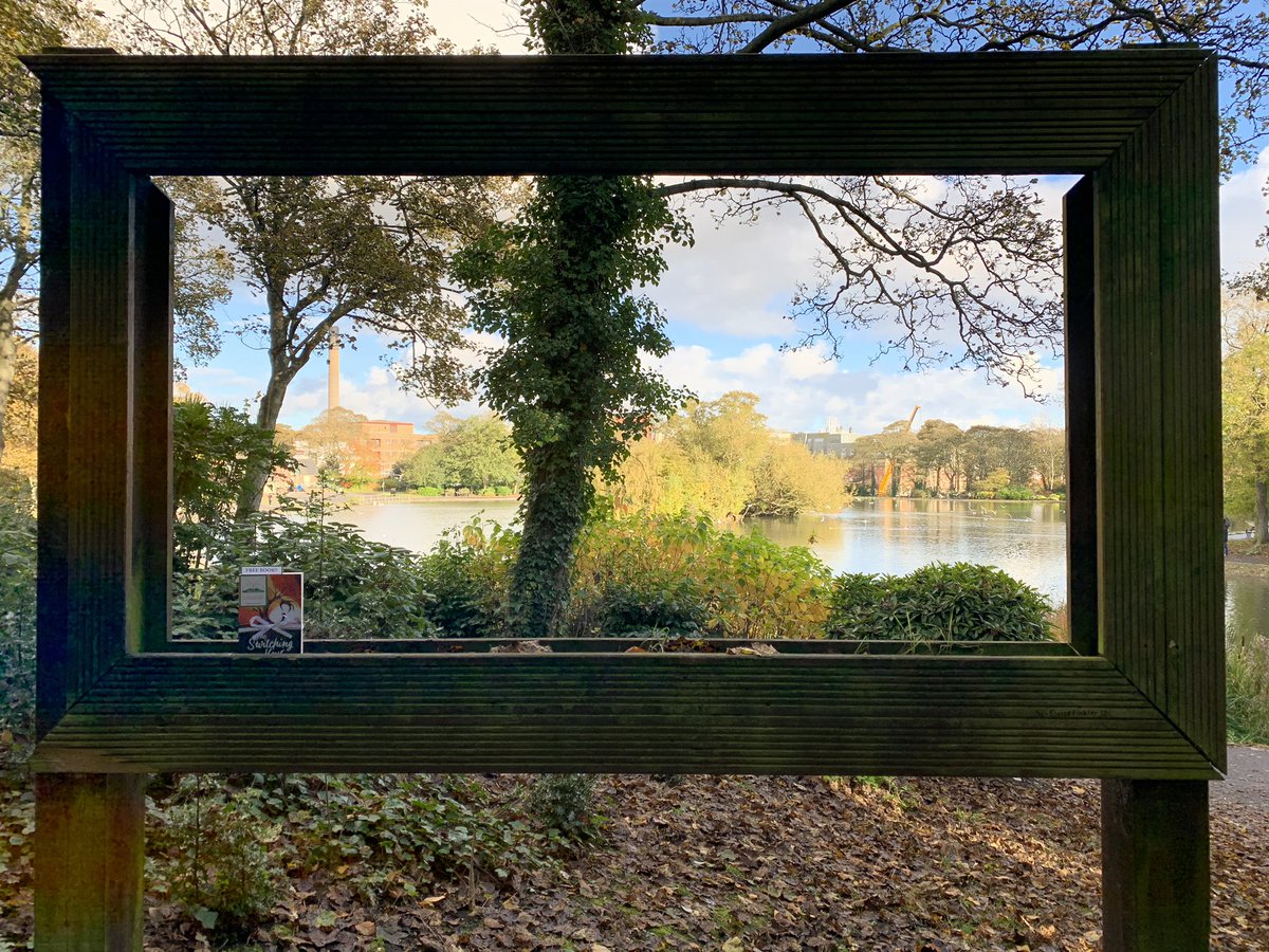 Bookfairies_NE's tweet photo. In the frame! This copy of @scholasticuk The Switching Hour by @damarisyoung is hidden on the picture frame by the lake in Leazes Park ๐ #switchinghour #switchinghourtbf #IBelieveInBookFairies https://t.co/b5xF1Cf1d3