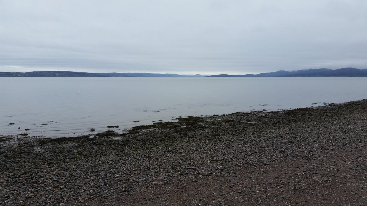 SusanESherwood's tweet photo. Cloudy morning in #Escuminac Quebec on the Bay of Chaleur. New Brunswick is on the left 😊 #ShareYourWeather @KalinMitchelCTV @weathernetwork https://t.co/vwmlZNcSKr