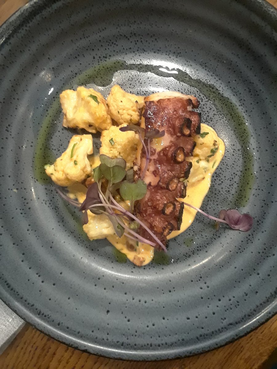 NikSnacks's tweet photo. @jennoblekelly @VisitNorthHills I see your octopus and raise you a roasted cauliflower and chorizo pairing from @ButcherBullWS https://t.co/Qu4GyYhYZl